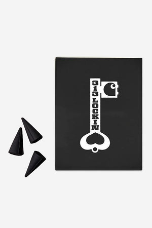 Carhartt WIP Locked Cone Incense – White / Black